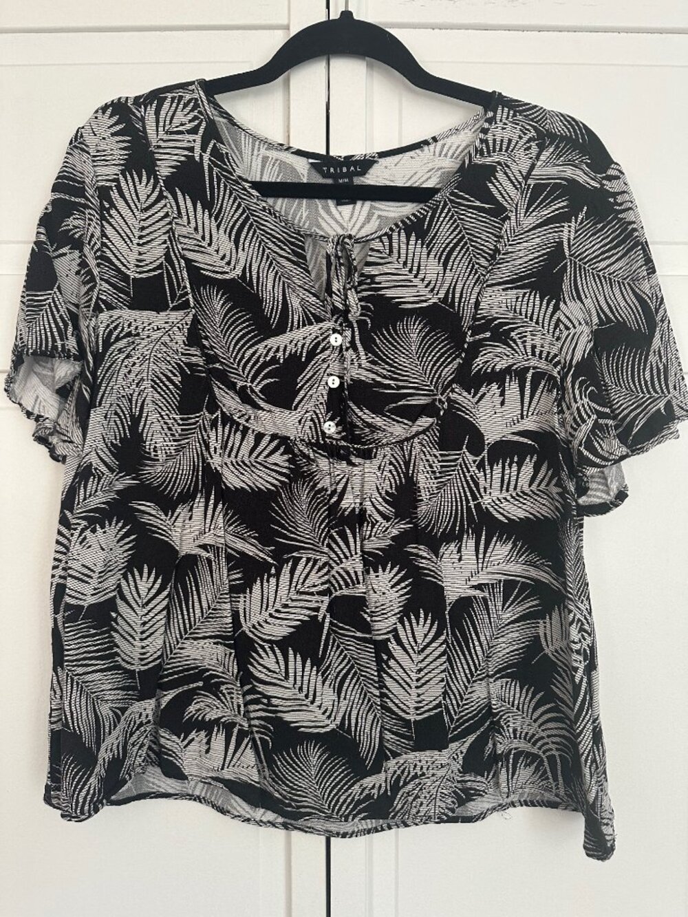 Tribal Fern Print Black and White Yoke Front Blouse, Size Medium